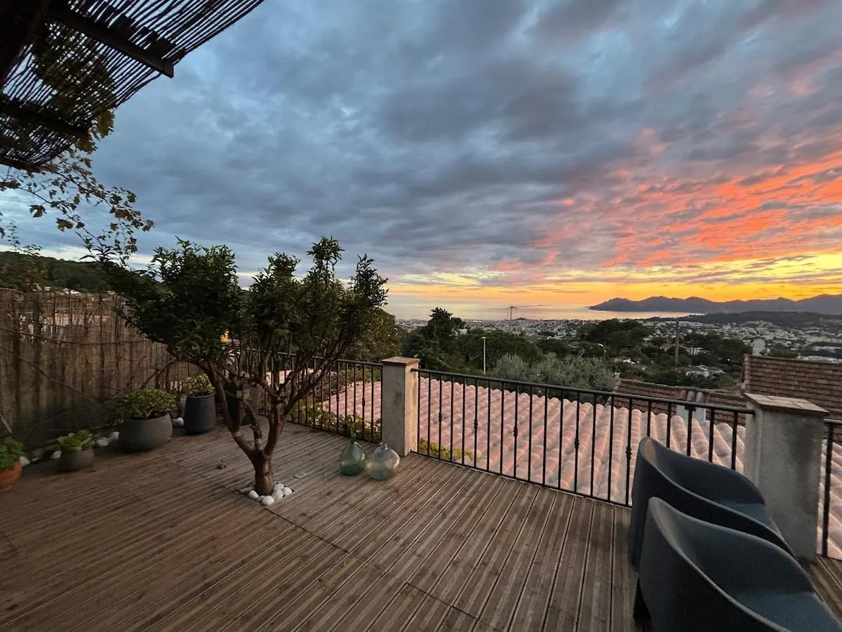 Vue Mer Appartement Duplex En Bas De Maison Mougins France