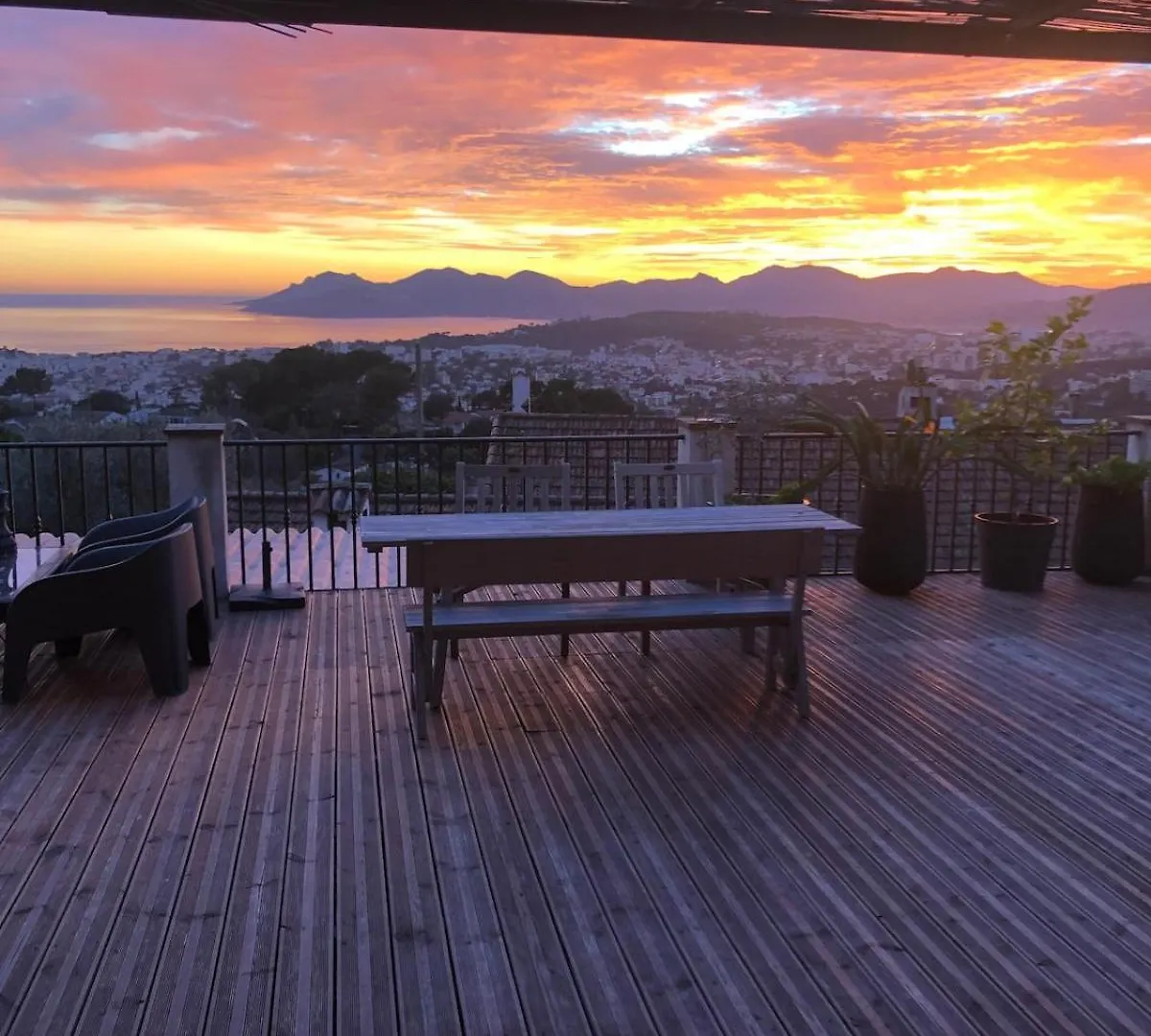 Vue Mer Appartement Duplex En Bas De Maison Mougins