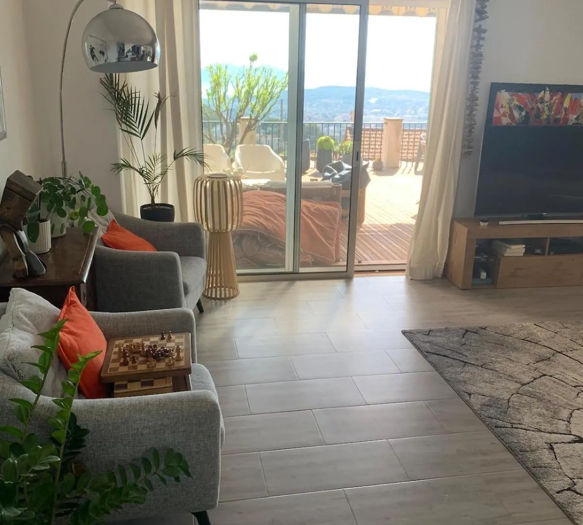 Apartament Vue Mer Appartement Duplex En Bas De Maison Mougins