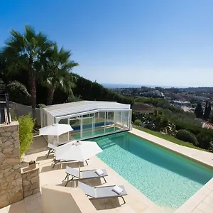 Bed and breakfast Les D'hotes De, Mougins